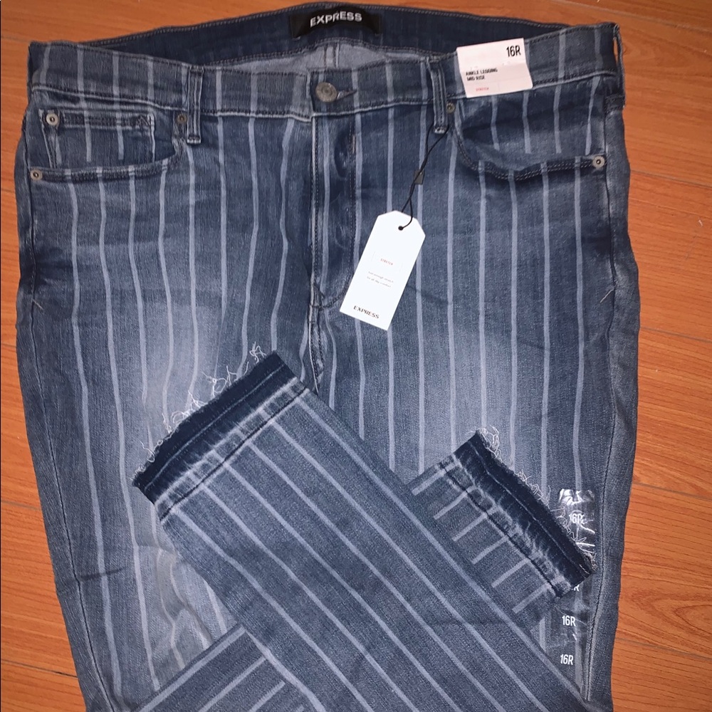 Fun stripped jeans!